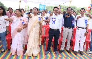 संविधान निर्माता को श्रद्धांजलि देने जुटे जनप्रतिनिधि, अधिकारी और आम नागरिक