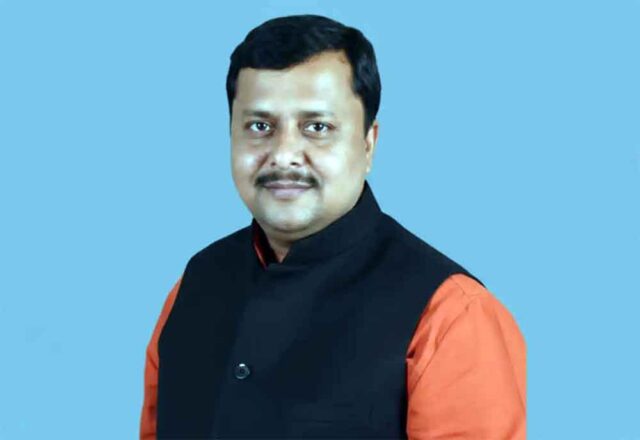 naveen2.jpg