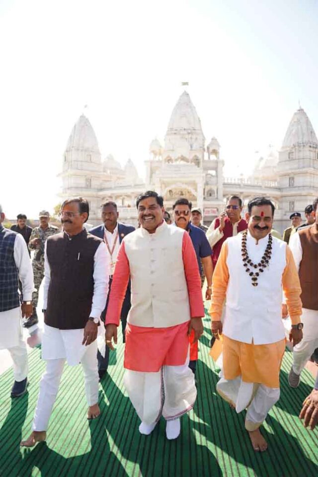 mohan5-1.jpg