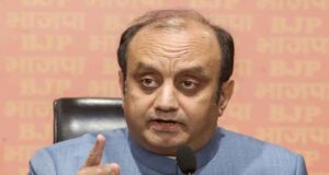 सुधांशु त्रिवेदी बोले- देश को सच बताएं गांधी परिवार, विदेशी कनेक्शन पर उठे सवाल