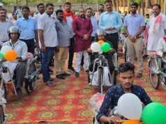 जिला प्रशासन की तत्परता: दिव्यांग रामकृपाल को मिली मोटराइज्ड ट्राईसाइकिल, एमसीबी की पहल