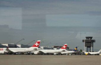 तकनीकी खराबी की जांच शुरू, एयरपोर्ट संचालन सामान्य, एयरलाइन ने गठित की विशेष टीम