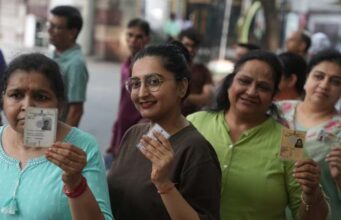 ममता ने बंगाल में गड़बड़ी का आरोप लगाया, नादिया में BJP कार्यकर्ता पर हमले के बाद 18% वोटिंग