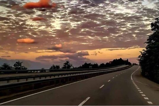 मेरठ से प्रयागराज अब और तेज: गंगा एक्सप्रेसवे बना यूपी की कनेक्टिविटी और कारोबार का गेमचेंजर