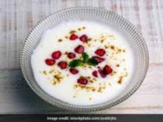 गर्मी में ठंडक का स्वाद: बनाएं खट्टा-मीठा अनारदाना रायता, आसान रेसिपी