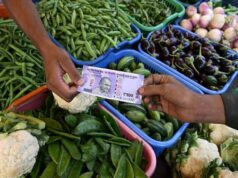 Inflation Update: टमाटर और ज्वेलरी ने बढ़ाया खर्च, लेकिन आलू-प्याज की कीमतों ने संभाली रसोई का बजट