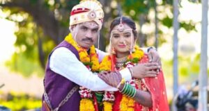 एक दुल्हन और नौ दूल्हे: पहले 8 से हो चुके थे फेरे, चौंकाने वाली कहानी दुल्हन की अनोखी शादी: पहले 8 दूल्हों संग हो चुके फेरे, अब नौवां शादी का हैरान कर देने वाला सच: एक लड़की और नौ दूल्हे, पहले 8 हो चुके फे