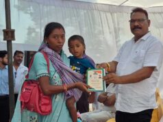 सिमड़ा शिविर में हितग्राहियों को राशन कार्ड वितरण, सुशासन तिहार 2026 में खुशियों का पल