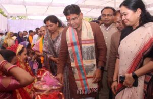 टंक राम वर्मा ने कहा: योजनाओं का लाभ सुनिश्चित करें, सभी पात्र हितग्राही तक पहुंचे