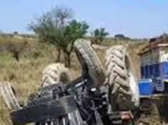 गोसलपुर में सड़क हादसा: हाईवे पर ट्रैक्टर-बस टकराए, 39 लोगों को आई चोटें