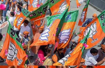 सोशल मीडिया नियमों में बदलाव, बीजेपी ने सूचना-संदेश भेजने पर लगाया प्रतिबंध