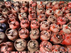 नया LPG नियम: उपभोक्ताओं को करना होगा ये जरूरी काम, नहीं तो गैस कनेक्शन होगा सीधा काटा