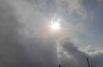 दिन में अंधेरा, तेज हवाएं और ओले—उत्तर भारत में मौसम का रौद्र रूप