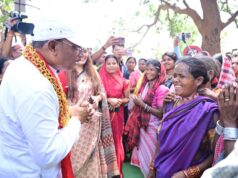 मेधावी विद्यार्थियों को मुख्यमंत्री का मिला आशीर्वाद और प्रोत्साहन