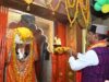 मंत्री विश्वास सारंग ने छोला मंदिर में हनुमान जी को प्रधानमंत्री मोदी के नाम से गदा अर्पित की