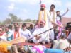 राजनीति में अनोखी मिसाल: विधायक दूल्हे की बैलगाड़ी हांकते दिखे डिप्टी सीएम अरुण साव