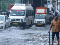 Monsoon Rain in Mumbai: मूसलाधार बारिश से जनजीवन प्रभावित, जलभराव और ट्रैफिक जाम ने बढ़ाई लोगों की परेशानी
