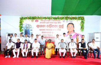 ओडिशा में विकास की नई धारा: पीएम मोदी और राष्ट्रपति मुर्मू ने कई परियोजनाओं की शुरुआत की