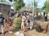 रायपुर में प्रशासन की बेदखली कार्रवाई के खिलाफ ग्रामीणों का प्रदर्शन, पुलिस बल रहा तैनात