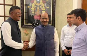 उद्धव गुट में अंदरूनी खींचतान? वायरल तस्वीरों ने दिल्ली की गुप्त बैठक पर बढ़ाई सस्पेंस