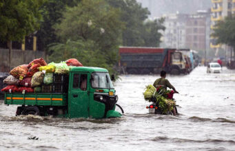 Rain Alert: मध्य प्रशांत से बंगाल की खाड़ी तक फैला बादलों का विशाल कारवां, कई राज्यों में भारी बारिश की संभावना