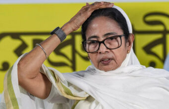 ममता बनर्जी की TMC के 3 बैंक खाते फ्रीज, जेट-हेलीकॉप्टर खरीद मामले में बड़ा कानूनी झटका