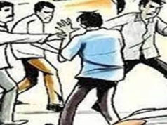 नीलबड़ रोड स्थित एचपीसीएल पेट्रोल पंप पर देर रात कर्मचारियों से मारपीट