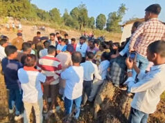 धर्मांतरण को लेकर गांव में विवाद, ग्रामसभा के फैसले के बाद आदिवासी परिवार का सामाजिक बहिष्कार चर्चा में