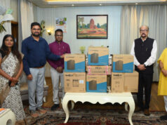 डिजिटल शिक्षा को बढ़ावा, मांझीगुडा के स्वामी आत्मानंद स्कूल को मिले 10 कंप्यूटर