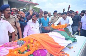 लोककला की महान हस्ती डॉ. तीजन बाई को सम्मान, गनियारी शासकीय स्कूल उनके नाम से जाना जाएगा