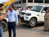 बिलासपुर में गर्भवती महिला की कार रोकने से हंगामा, फाइनेंस कंपनी के कर्मचारियों पर आरोप