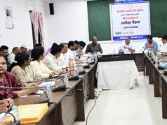 प्रभारी मंत्री राजेश अग्रवाल ने की विभागीय समीक्षा, विकास कार्यों और योजनाओं की प्रगति का लिया जायजा