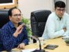 पाठ्यपुस्तक वितरण में लापरवाही पर सख्ती, बिलासपुर कलेक्टर ने निजी स्कूलों को नोटिस देने कहा