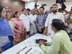 राहुल गांधी के कार्यक्रम की अनुमति लेने इंदौर नगर निगम पहुंचे कांग्रेस नेता