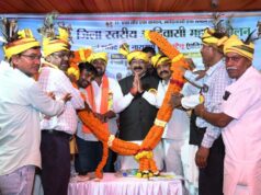 गोंडवाना भवन के जीर्णोद्धार के लिए 10 लाख और विकास कार्यों के लिए 6 करोड़ देने की घोषणा की