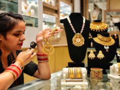Gold-Silver Price: सोने ने फिर बनाया नया रिकॉर्ड, भाव ₹1,52,200 के पार; चांदी में भी उछाल