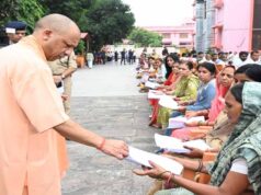 हर जरूरतमंद को मिले इलाज की सुविधा, सीएम योगी बोले- सरकार आपके साथ