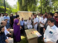 नर्सिंग विद्यार्थियों से मिले डिप्टी CM शुक्ल, उज्ज्वल भविष्य को लेकर सरकार की प्रतिबद्धता दोहराई