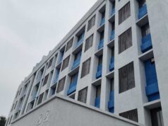 डेढ़ साल से तैयार खड़ी 26 करोड़ की इमारत नहीं आई काम, JP अस्पताल परिसर में मिलीं शराब की बोतलें