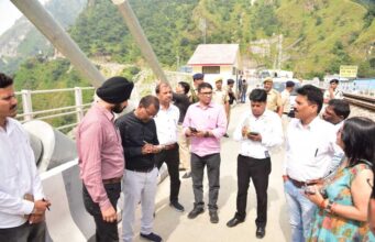 सलाल जलविद्युत परियोजना पहुंचा पत्रकार दल, 690 मेगावाट क्षमता वाले प्रोजेक्ट का लिया जायजा