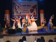 खैरागढ़ में ‘नमो सेवा’ नाट्य मंचन से दिखा सेवा और समर्पण का संदेश, 500 से अधिक विद्यार्थी हुए शामिल