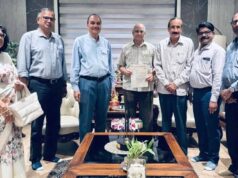 पेंशन पुनर्बहाली के लिए रमेश बैस से मिले पेंशनभोगी प्राध्यापक