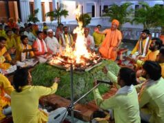 गोरखनाथ मंदिर में महाष्टमी अनुष्ठान पूर्ण, सीएम योगी ने शक्तिपीठ में किया हवन