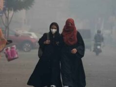 पाकिस्तान पर दोहरी मार, LNG संकट के बीच जहरीली हवा का खतरा बढ़ने की आशंका