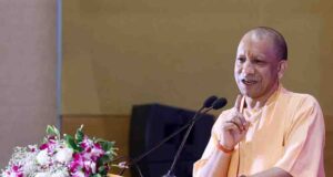 सीएम योगी के निर्देश पर पूरे यूपी में वाल्मीकि जयंती का आयोजन, अयोध्या में पूजन तो अलीगढ़ में निकली शोभायात्रा