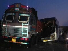 रायपुर-बिलासपुर मार्ग पर मौत का मंजर, बस-ट्रक की टक्कर में 5 की जान गई, 14 घायल
